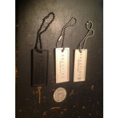 Set Of Three Pieces Reaction Kenneth Cole Metallic Bag Tags