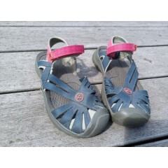 Keen Rose Girls sz1 Purple/Pink Waterproof Play Sandals Shoes 