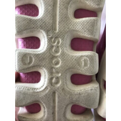 Crocs Girls Sz J1 Pink Clog Sandal TS0