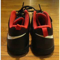 Nike Dual Fusion Basketball Fashion Shoes Youth 6 1/2 Y Size 6.5Y Black Red