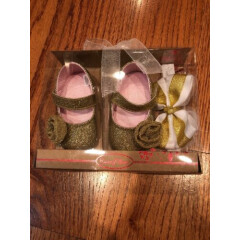 baby girl 6 - 9 MONTHS Gold Glitter Shoes And Hair Bow Set * New In Box ! 