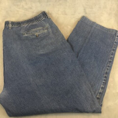 TravelSmith Men's Size 44 Stretch Pleated Front Elastic Waist Blue Denim Jeans 