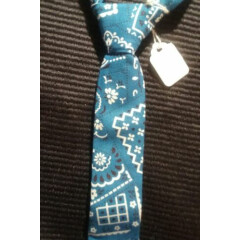 Laa Tee Daa Childrens Neck Tie Blue Floral Necktie 12" New Velcrw