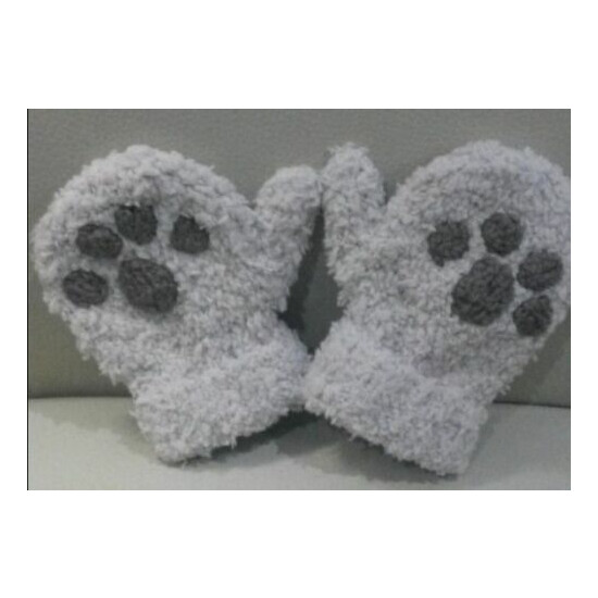 hand knitted paw print mittens size 1-2 years image {3}