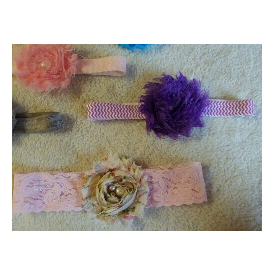 BABY GIRL LOT 5~ HEADBANDS~ ~SUPERCUTE~FLOWERS~ PEARLS~STRETCHY~BOUTIQUE STYLE  image {3}