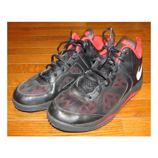 Nike Dual Fusion Basketball Fashion Shoes Youth 6 1/2 Y Size 6.5Y Black Red image {2}