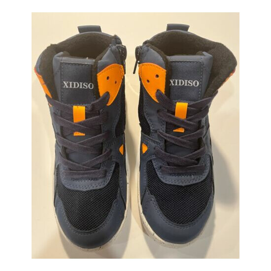 XIDISO Kids hi-top Athletic Sneaker for Running / Court, Blue/Orange, Zip / Tie image {1}