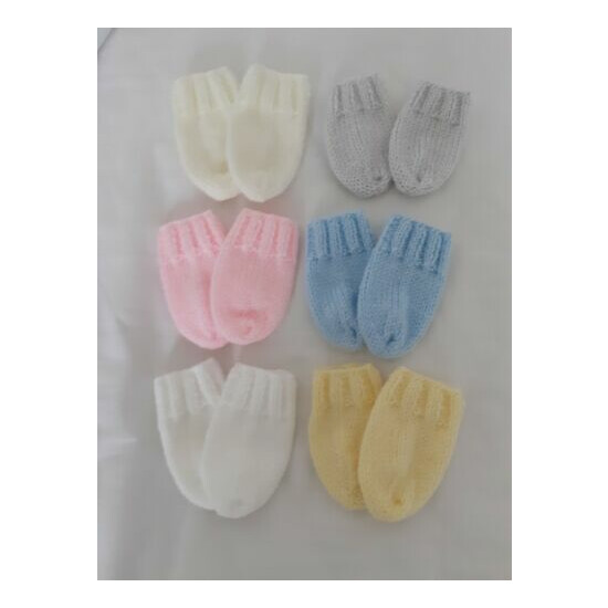  NEW HAND KNITTED BABY MITTENS image {1}