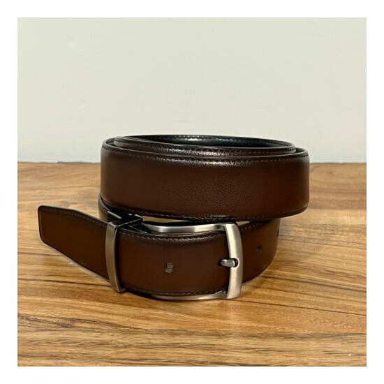 Perry Ellis Men's Reversible Belt Black/Dark Brown Bonded Leather Size 34 image {1}