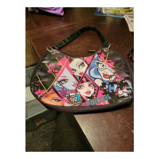 Monster High Purse Girls Puzzle Zipper Bag with Accessories! image {2}