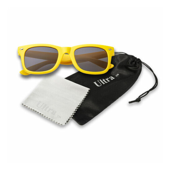 Yellow Kids Childrens Sunglasses Girls Boys Classic Shades Fashion Glasses UV400 image {1}