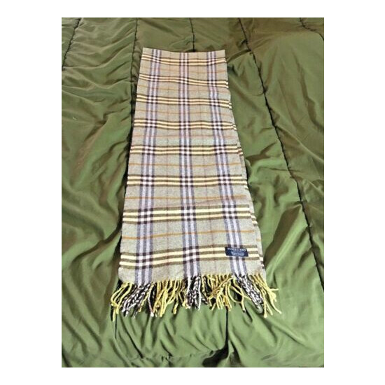 GENUINE BURBERRY BURBERRY'S VINTAGE CHECK GREEN 100% LAMBSWOOL SCARF 54/#41. image {1}