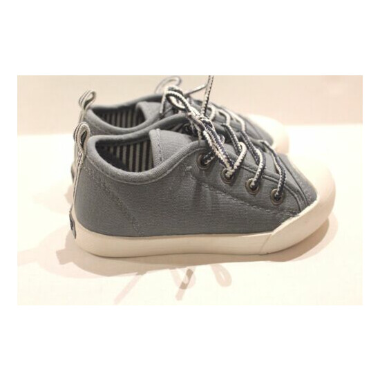 OshKosh Westley Boy's Gray Canvas Sneakers Shoes Toddler Boy Size 8 NEW image {3}