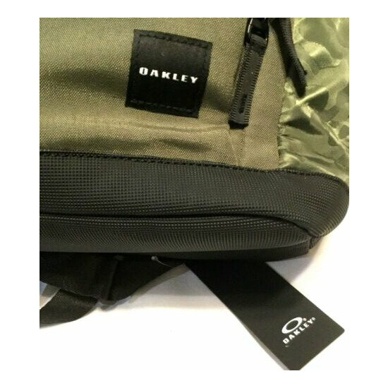NEW OAKLEY UTILITY ROLLED UP BACKPACK Dark Brush Olive Trail Hiking Day Pack image {3}