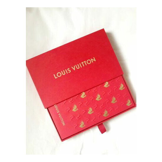 Louis Vuitton 2017 chicken monogram red packet for bag box scott globe trunk key image {1}