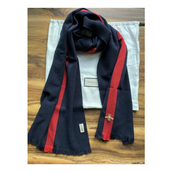NEW GUCCI MIDNIGHT BLUE WOOL CASHMERE WEB BEE EMBROIDER SHAWL WRAP SCARF UNISEX image {2}
