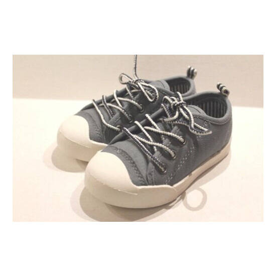 OshKosh Westley Boy's Gray Canvas Sneakers Shoes Toddler Boy Size 8 NEW image {1}