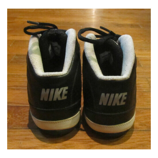 Nike Youth Black & White Quick Handle Basketball Shoes Size Sz 3Y image {3}