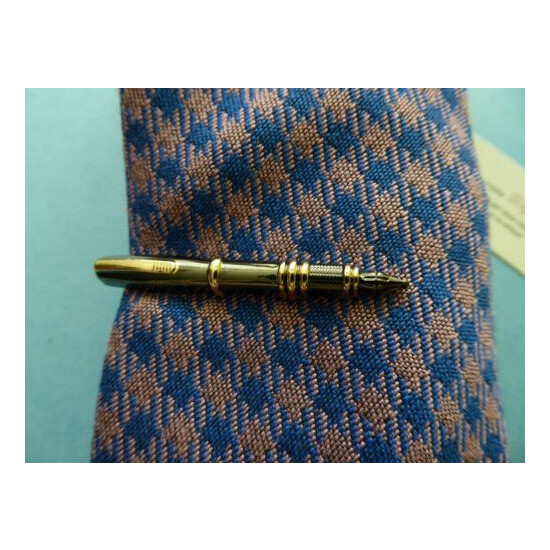 Tie Doctors Blue Peach + Pen Tie Clip + Tropicalia Beaded Bracelet + Mind Socks  image {2}