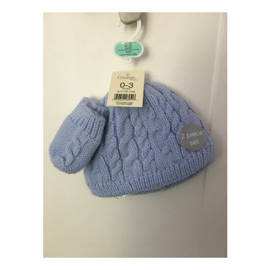 Baby Boys blue cable knit knitted hat and mittens set NEW size 0-3m infant image {1}