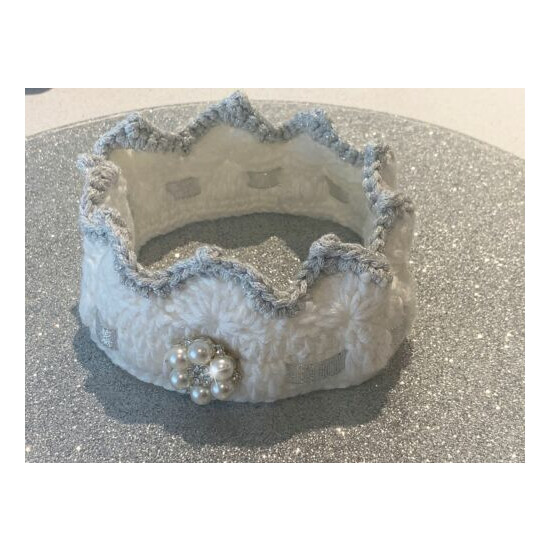 Beautiful Newborn Baby Handmade Crochet Soft White Cotton Crown with pearls image {4}