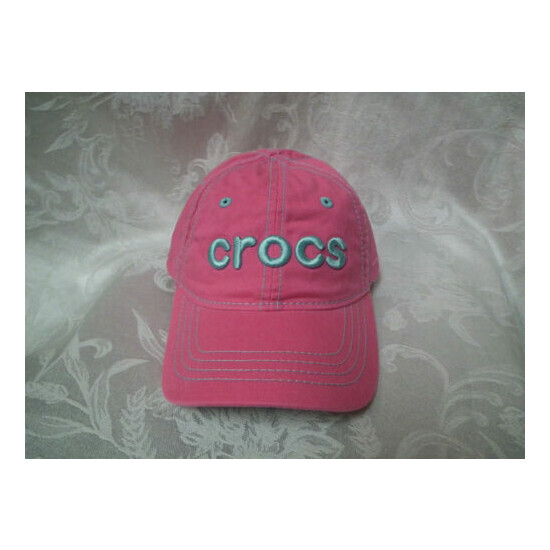 Crocs - 2/4 Years Girls Pink Adjustable Cap Hat image {1}