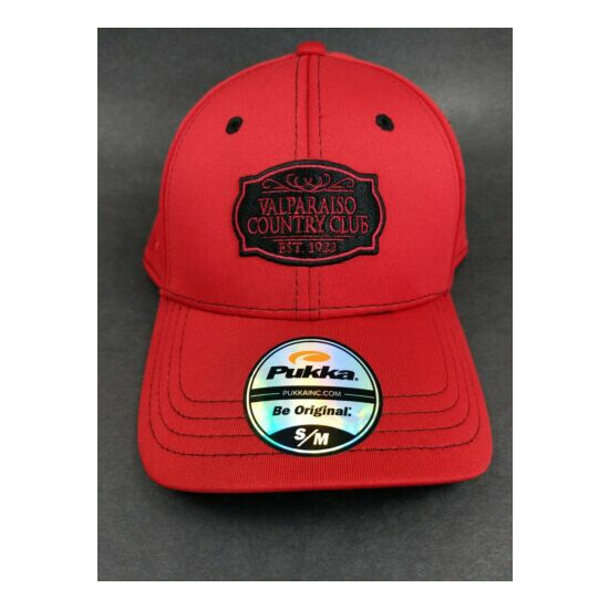 Golf Hat ~ Pukka Be Original S/M Fitted Baseball Cap ~ Red ~ Valparaiso CC IN image {1}