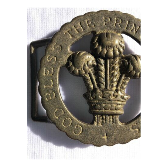 Belt Buckle Metal God Bless The Prince Of Wales Crown Feathers 1969 image {2}
