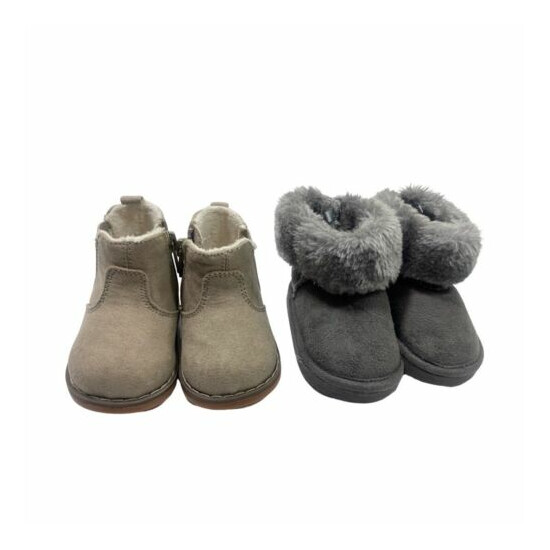 H&M beige chealsea star print boots & grey fur boots size 16 - 17 0 - 6 months image {1}