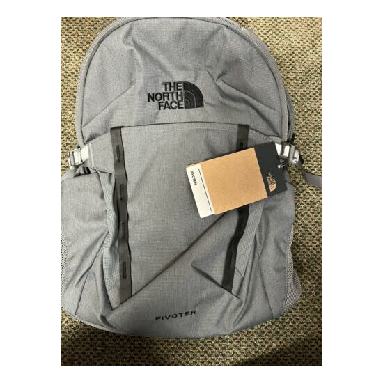THE NORTH FACE ELEVATED PIVOTER 27L,13'' LAPTOP BACKPACK DAYPACK (Gray) image {1}