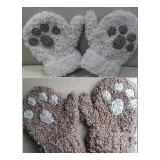 hand knitted paw print mittens size 1-2 years image {1}