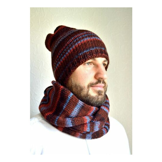 Hand made men's laine wool hat & snood scarf set image {1}