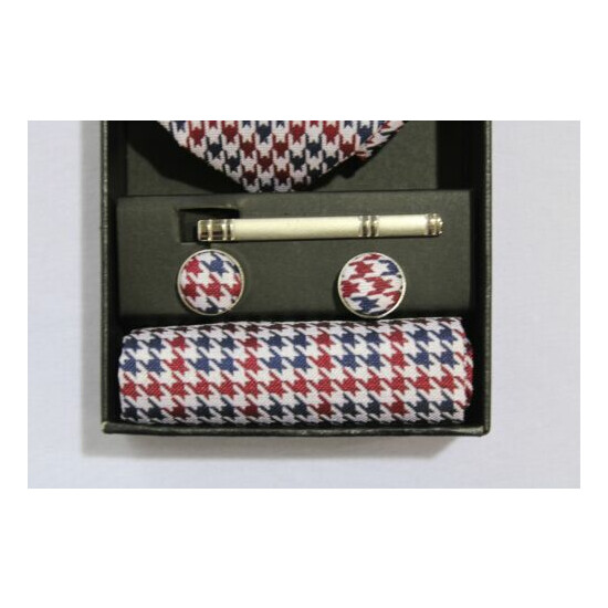 Lavish Gents Men's The Tuscon Estates Tie Set MP7 Red/Blue Hounds Tooth One Size image {3}