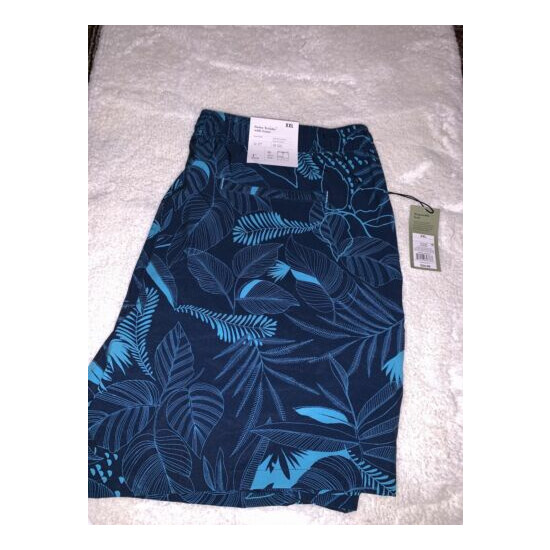 Goodfellow Men's Tropical Blue Swim Trunks 7" Inseam With Liner Size XXL image {1}