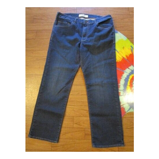 Lee Modern Series L342 men size 38 X 30 Straight Fit leg Stretch Denim jeans image {1}
