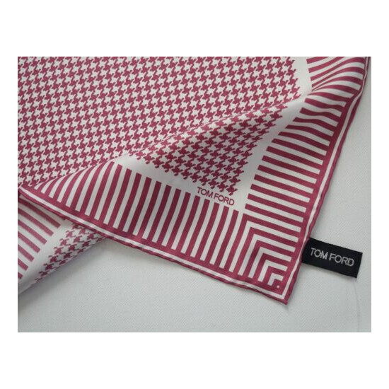 $165 NWOT Authentic TOM FORD 100% SILK Pocket Square Pochette Handkerchief image {3}