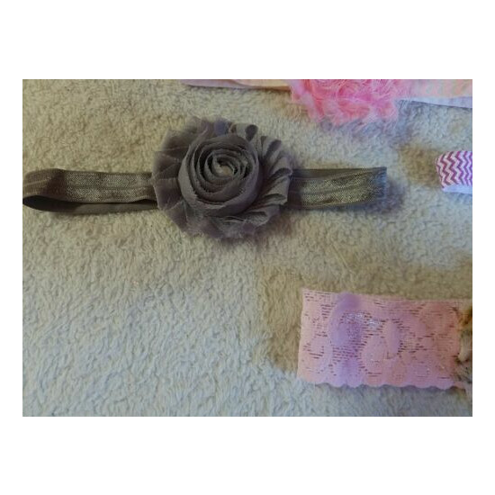 BABY GIRL LOT 5~ HEADBANDS~ ~SUPERCUTE~FLOWERS~ PEARLS~STRETCHY~BOUTIQUE STYLE  image {4}