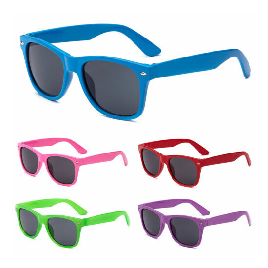 Children Iconic Retro Square Classic Glasses Boys Girls Kids Sunglasses UV400 image {1}