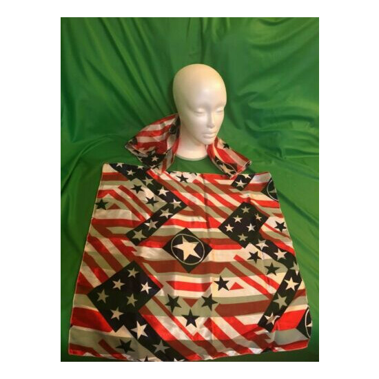 2 Men's Patriotic Stars and Strips handkerchief and Lapel Pin image {1}