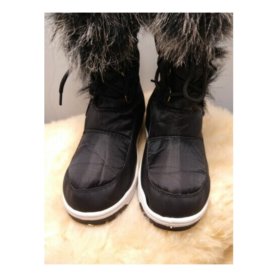 WINTER SNOW BOOTS FAUX Fur Lined Snow Boots BLACK IN EXCELLENT CONDITION!!!! image {4}