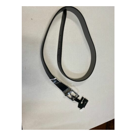 Nike Golf Reversible Black / Grey Leather Belt Sz 38 image {3}