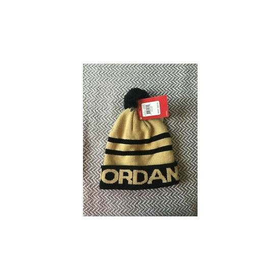 New Nike Jordan Cap Hat Beanie Gold & Black 8/20 image {1}