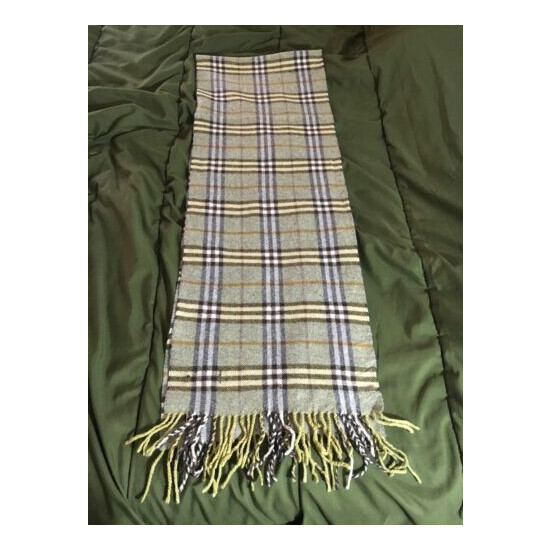 GENUINE BURBERRY BURBERRY'S VINTAGE CHECK GREEN 100% LAMBSWOOL SCARF 54/#41. image {4}