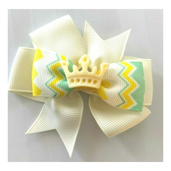 Beautiful Cream Princess Crown inspired hair bow for girls.  image {1}