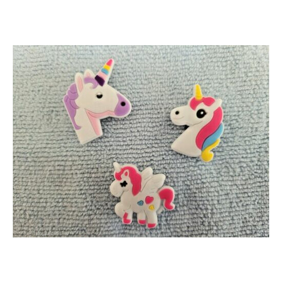UNICORNS shoe charms/cake toppers!! Set of 3!! FAST USA SHIPPING!! image {1}