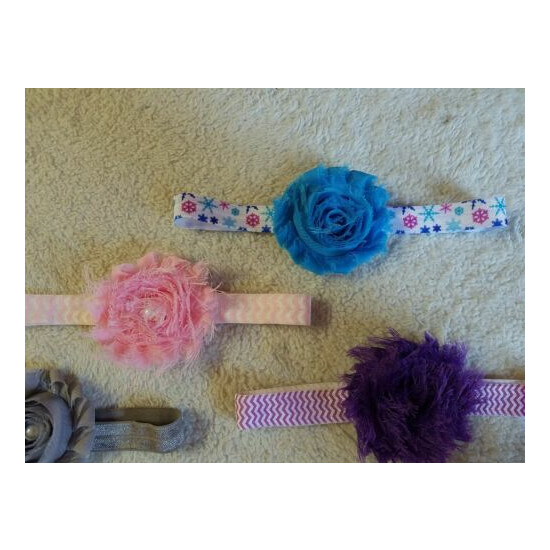 BABY GIRL LOT 5~ HEADBANDS~ ~SUPERCUTE~FLOWERS~ PEARLS~STRETCHY~BOUTIQUE STYLE  image {2}