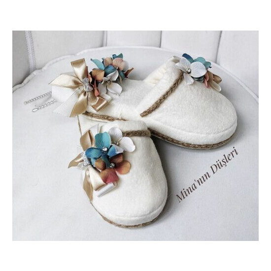 Handicraft New Mom & NewBorn Baby Tiara / Slipper & Crochet Gift Sets image {1}