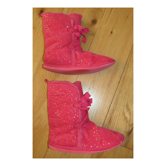 Crazy 8 pink with gold sparkle fur lined faux suede boots girls' 5 image {1}